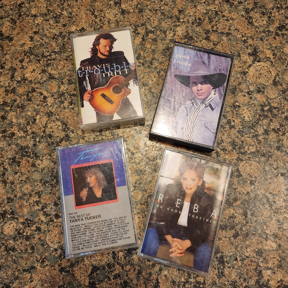 Country Music Cassettes, Set of 4